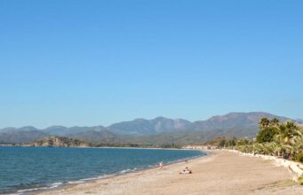 Fethiye’de Denize Girilebilecek En Güzel Plajlar ve Koylar Rehberi Çalış Plajı Fethiye