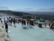 Pamukkale ve Hierapolis Antik Kenti Gezi Rehberi (Denizli): UNESCO Mirası Beyaz Cenneti Keşfedin Pamukkale